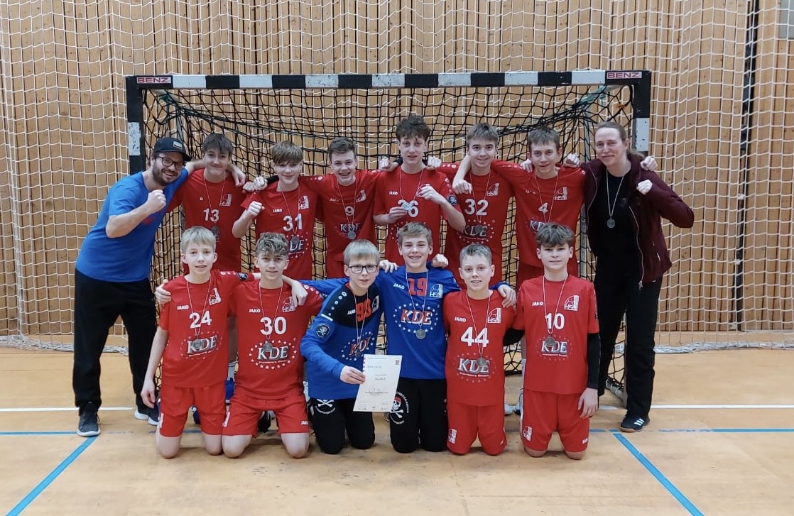 Siegerteam im Handball beim Gruppenfoto