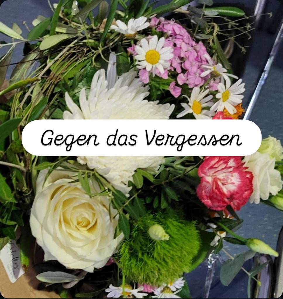 Der Autor Christian Linker liest aus seinem Buch 